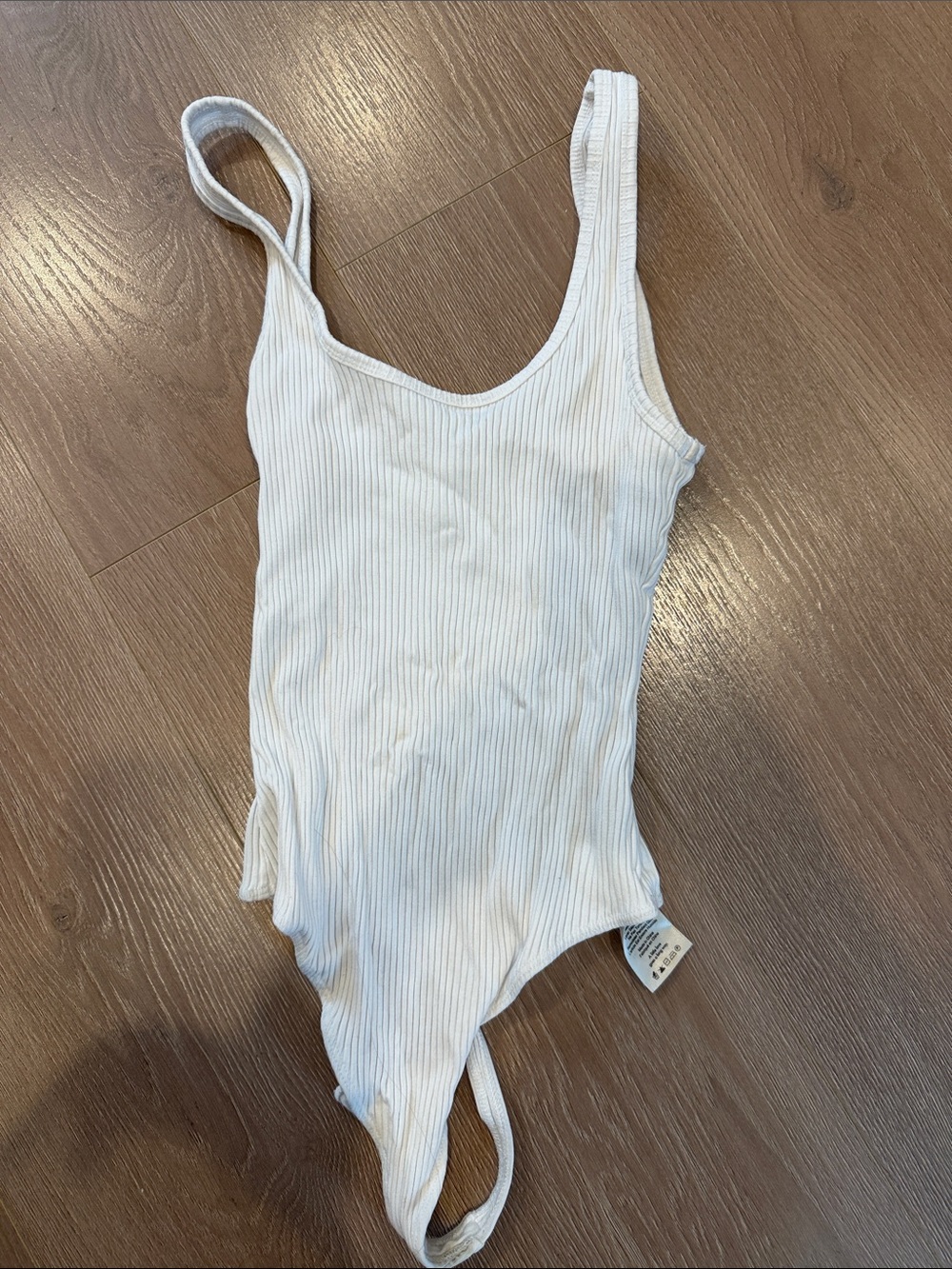Wilfred Cream Ribbed Scoop-Front Bodysuit